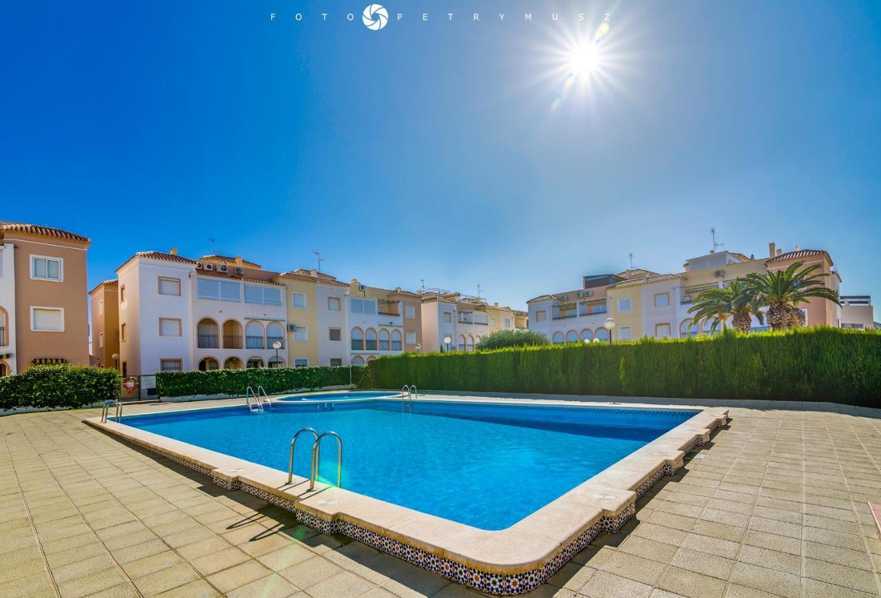 108 Apartament Fabulus Torrevieja Exterior photo